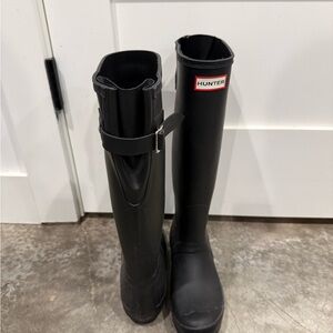 Hunter Black Tall Waterproof Boots with Logo